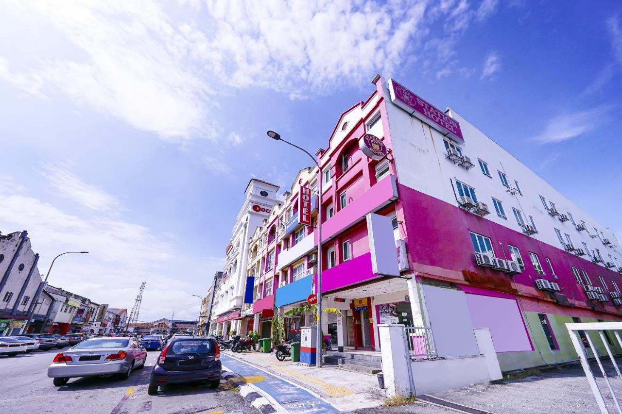 קלאנג Oyo 90486 New Station Hotel מראה חיצוני תמונה
